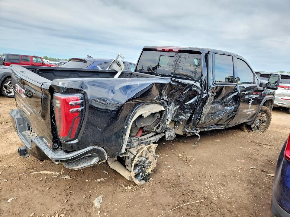 2024 GMC Sierra K2500 AT4