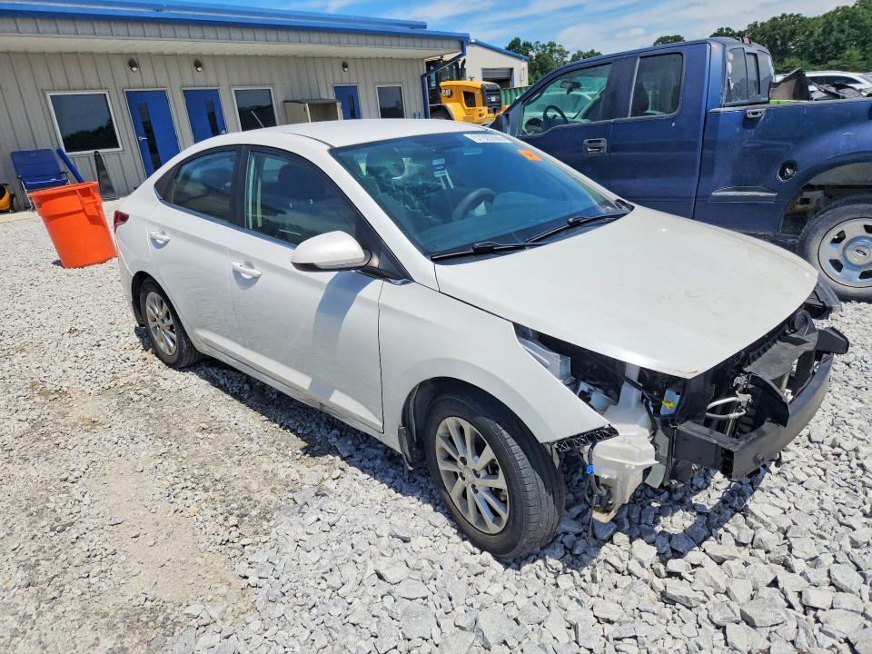 2022 Hyundai Accent sel