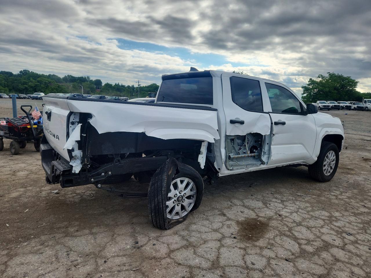 2026 Toyota Tacoma SR