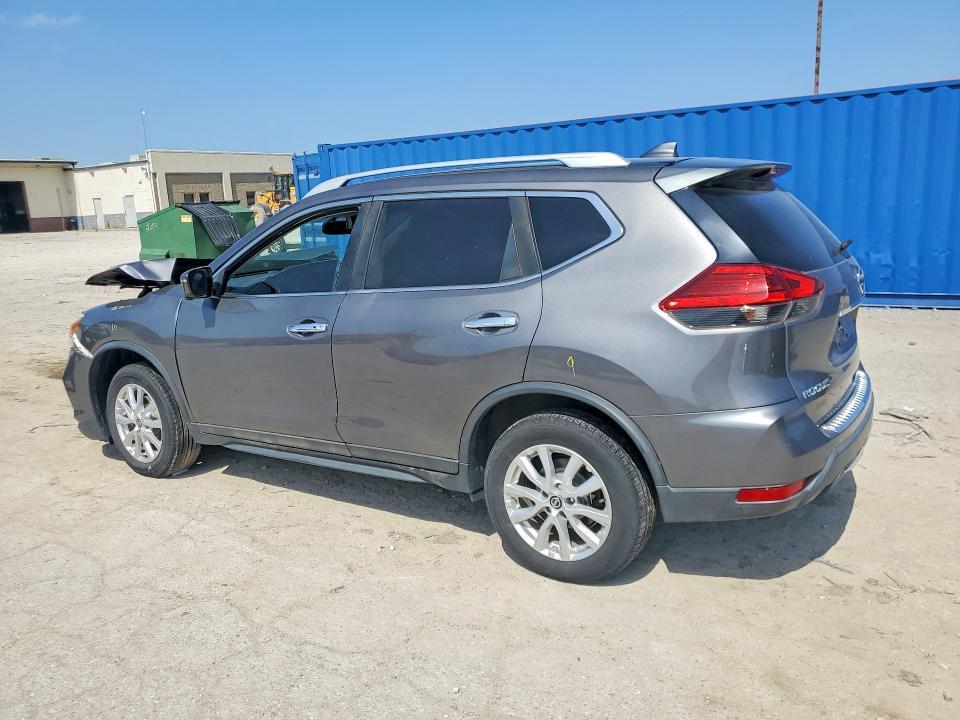 2017 Nissan Rogue sv