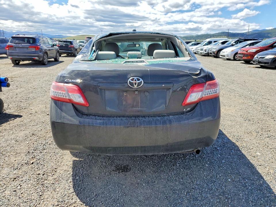 2011 Toyota Camry le