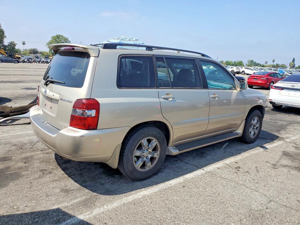 2004 Toyota Highlander Base