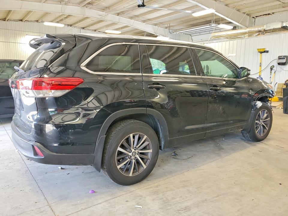 2018 Toyota Highlander xle
