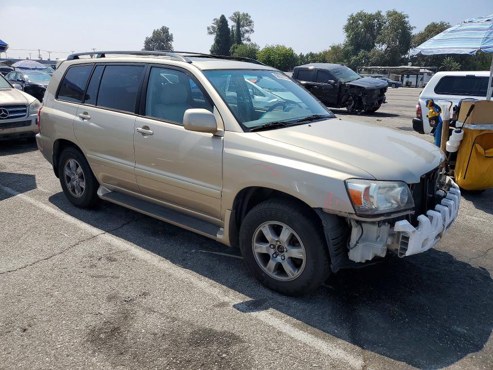 2004 Toyota Highlander Base
