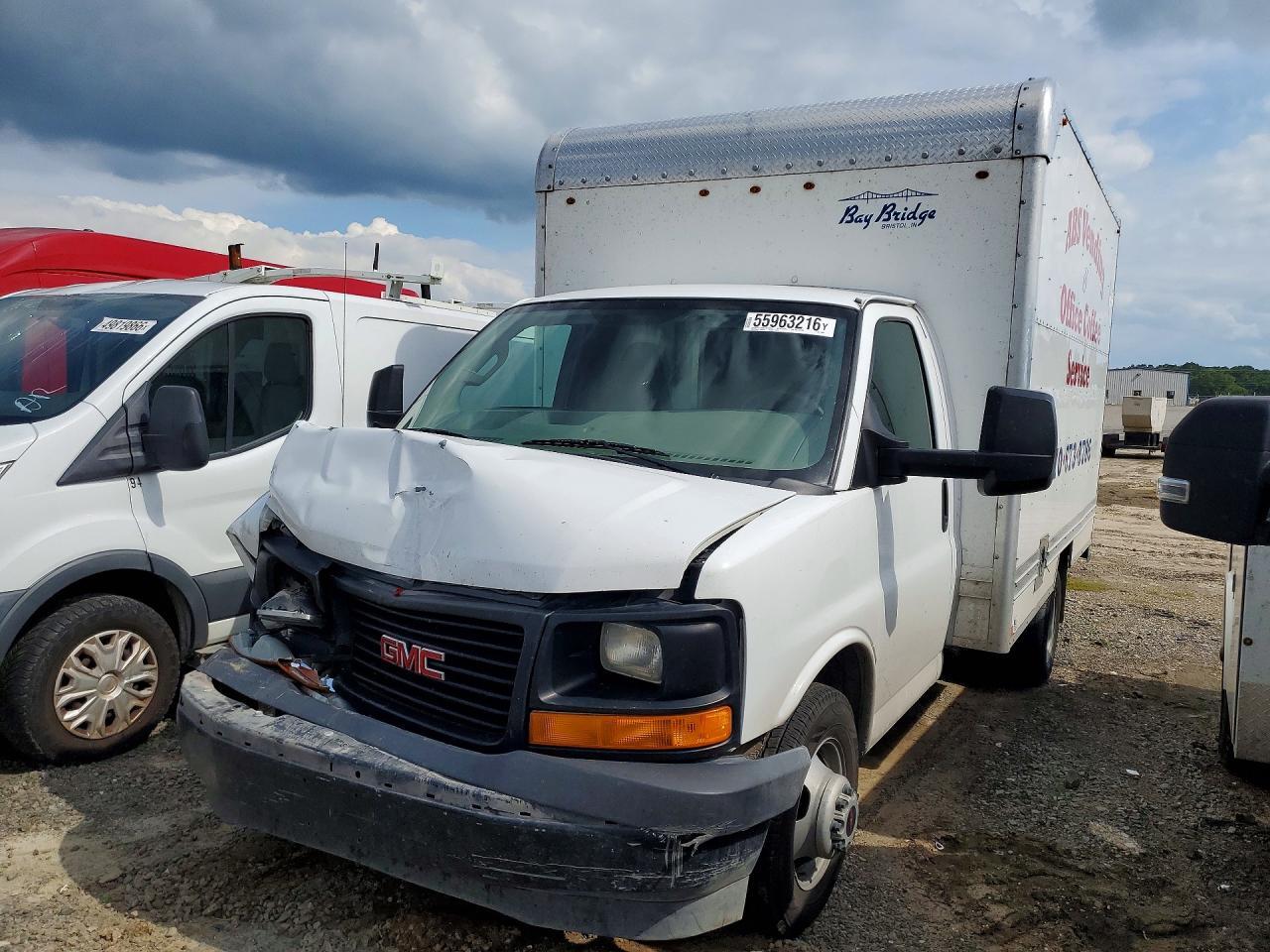 2017 GMC Savana BOX Truck