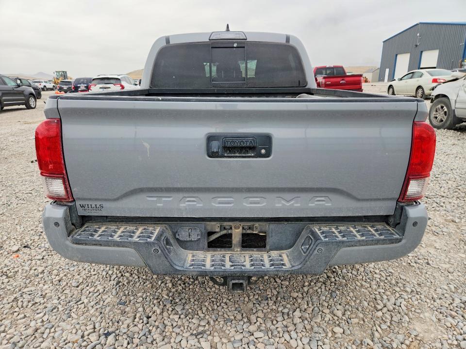 2019 Toyota Tacoma trd Off-road
