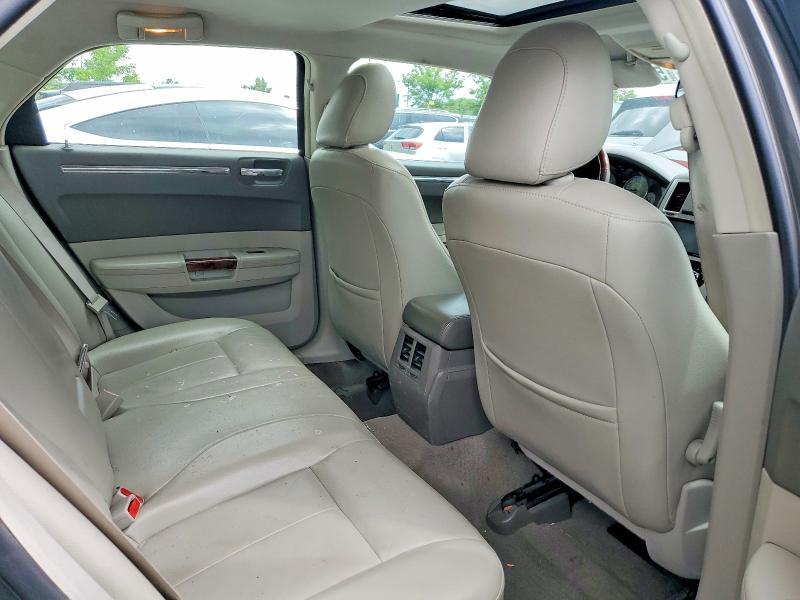 2010 Chrysler 300 Limited