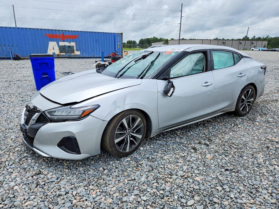 2023 Nissan Maxima sv