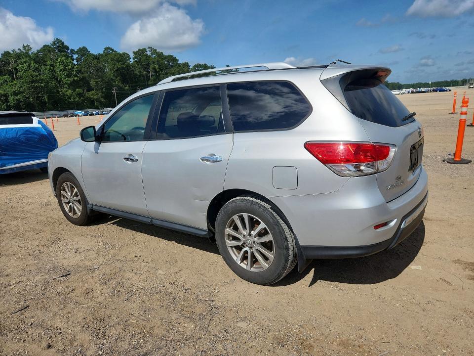 2015 Nissan Pathfinder s