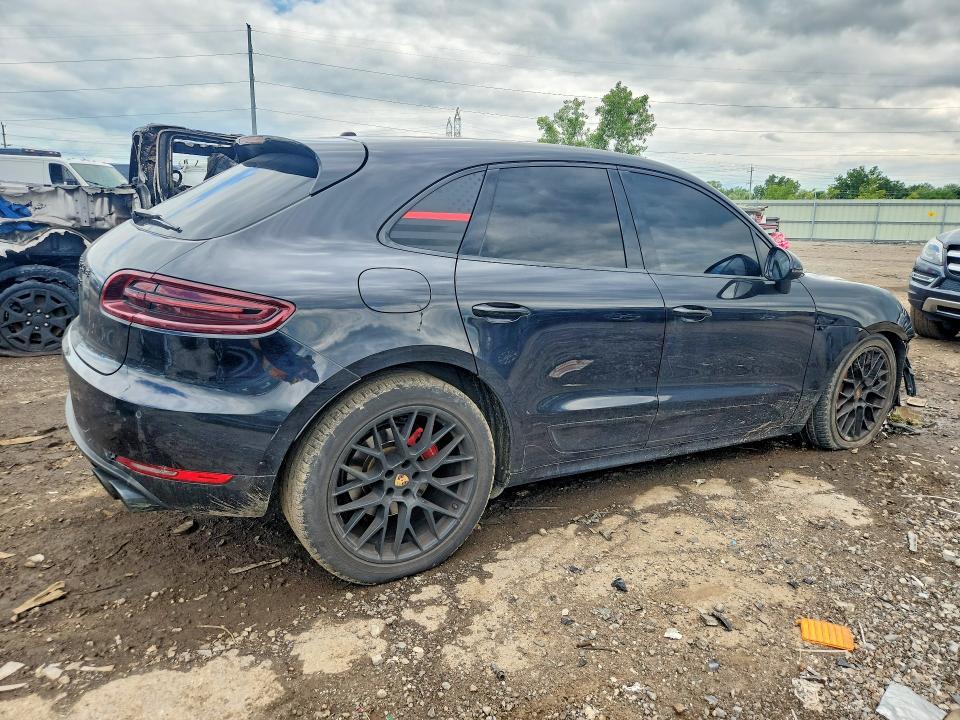 2018 Porsche Macan gts