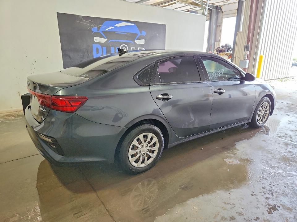 2021 KIA Forte fe