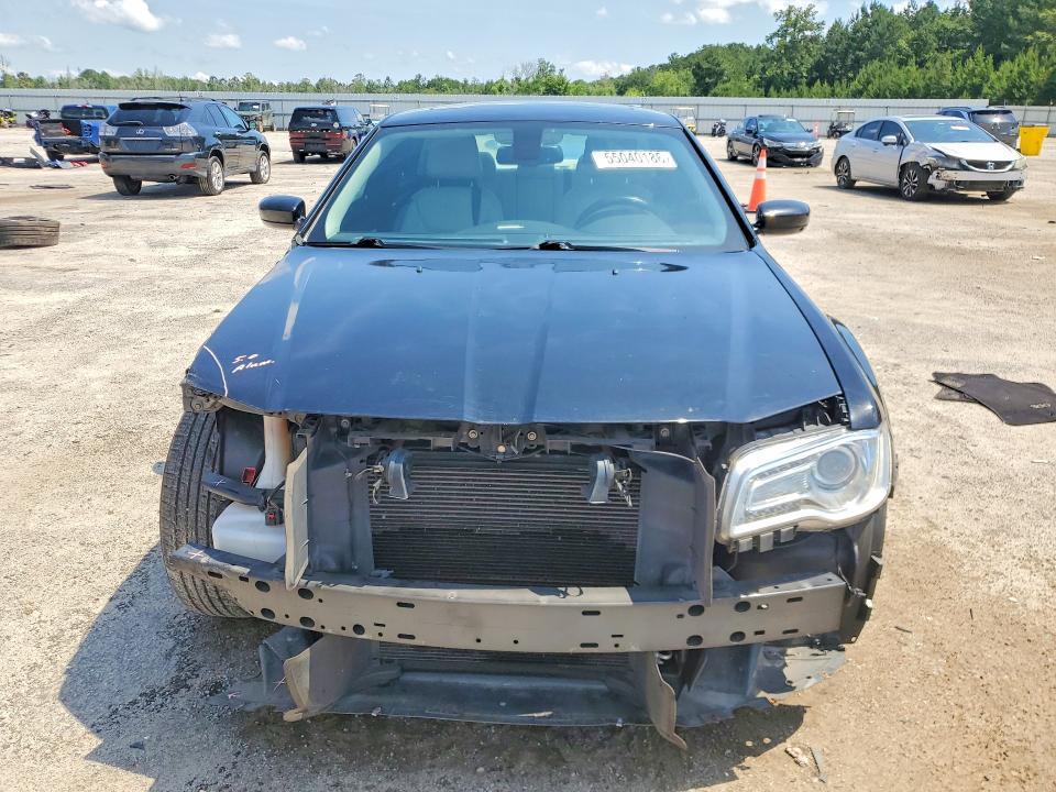 2015 Chrysler 300 Limited