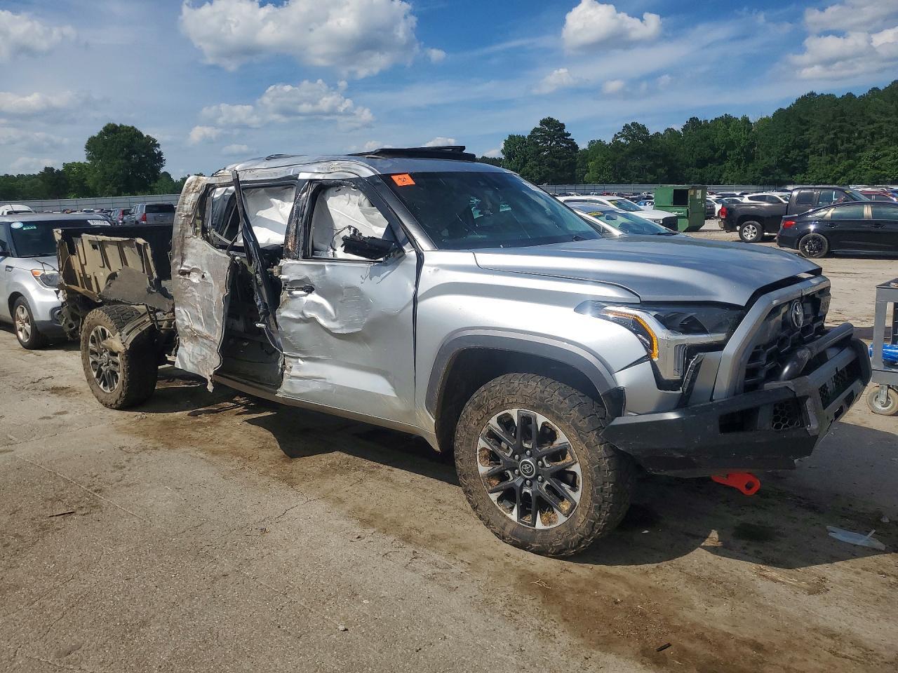 2024 Toyota Tundra Crewmax Limited