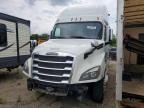 2019 Freightliner Cascadia 126