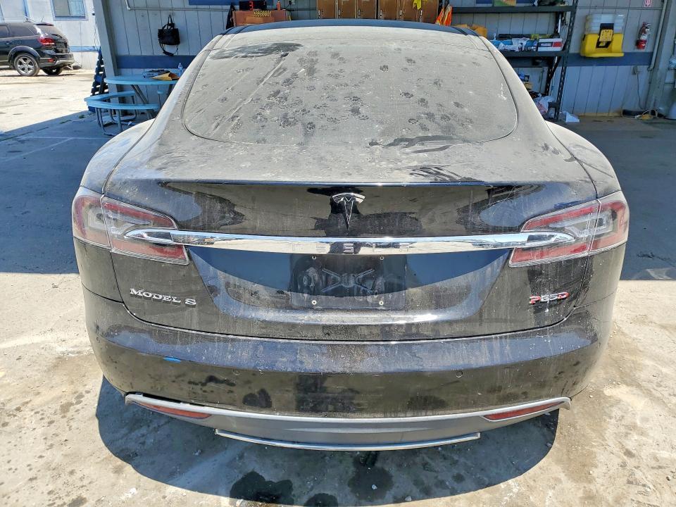 2015 Tesla Model s P85d