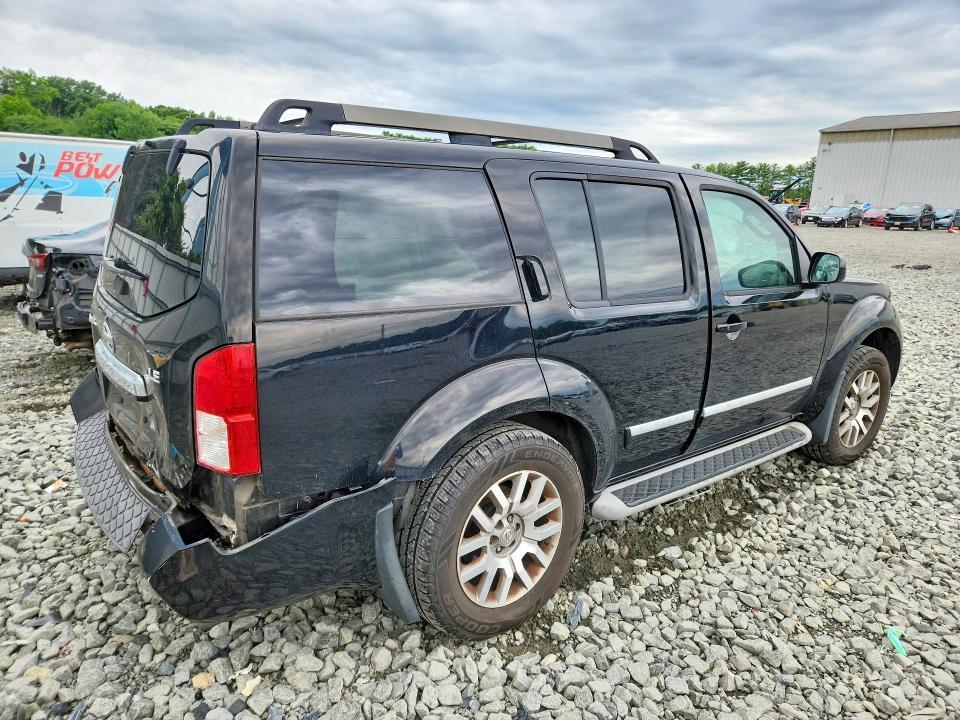 2011 Nissan Pathfinder s