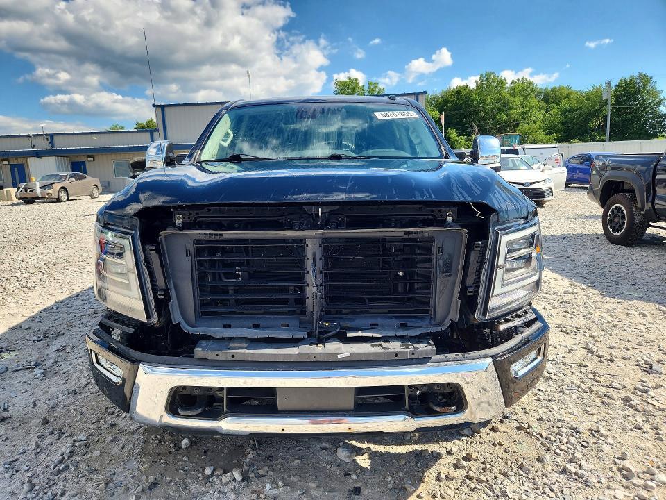 2020 Nissan Titan SL