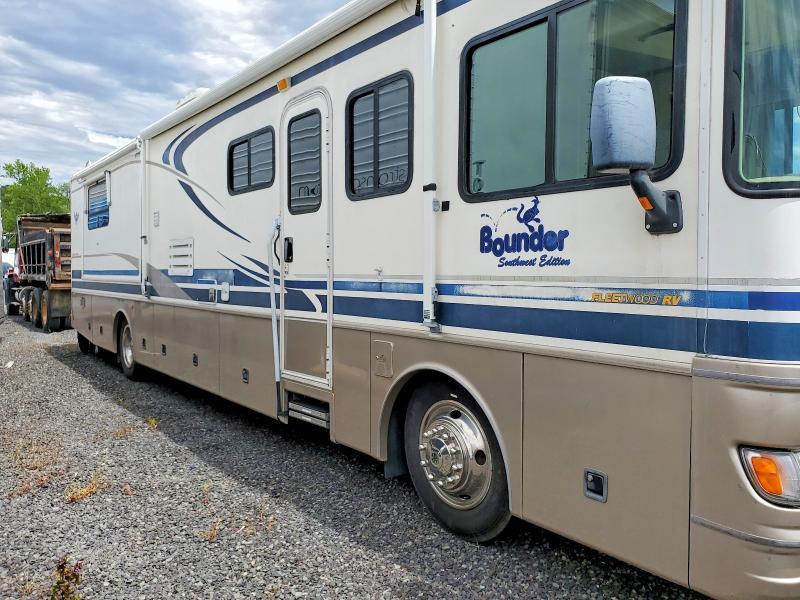 2002 Fleetwood Rv Recreational Vehicle (RV)