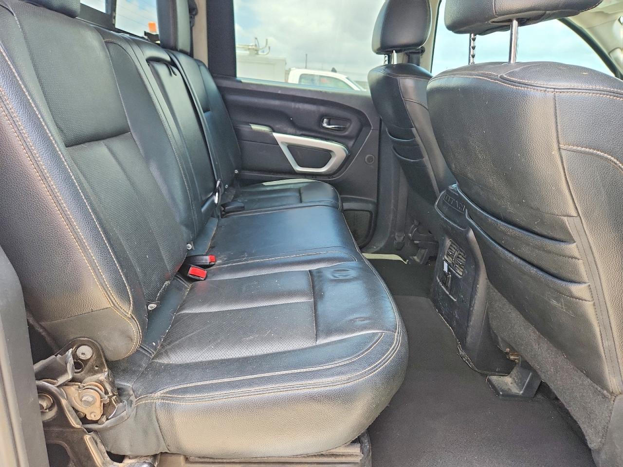 2017 Nissan Titan XD SL