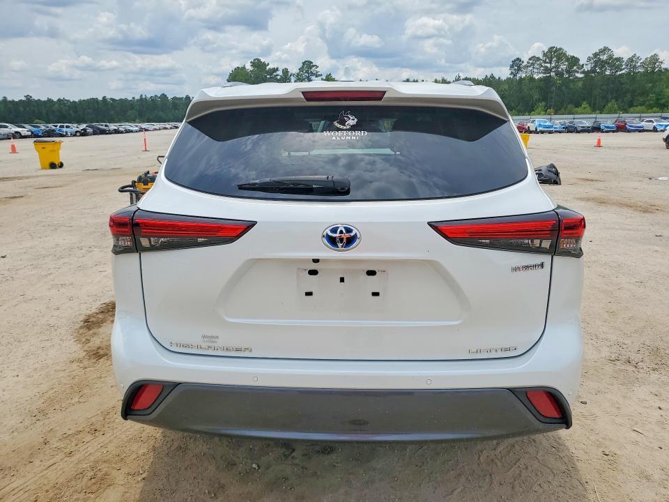 2022 Toyota Highlander Hybrid Limited