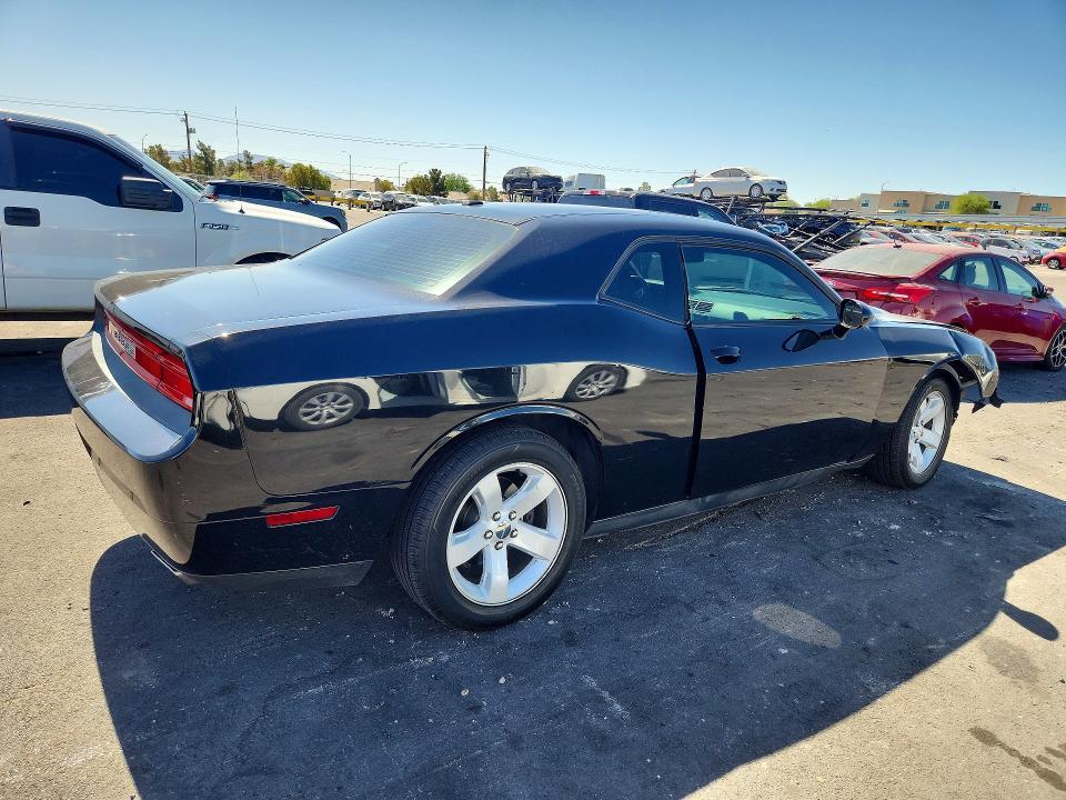 2013 Dodge Challenger sxt
