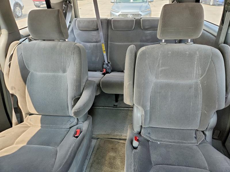 2005 Toyota Sienna le 7 Passenger