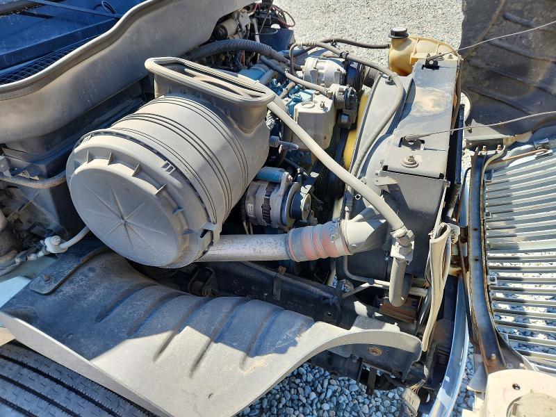 2002 International 4000 4300
