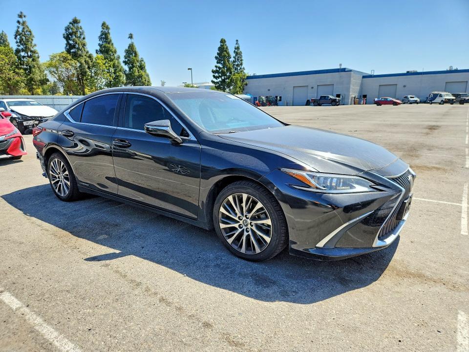 2019 Lexus Es 300h