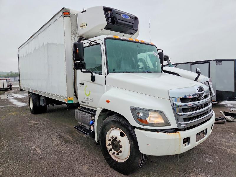 2017 Hino 258/268 Refrigerated BOX Truck