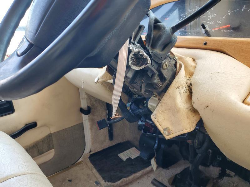 2002 Ford F550 Super Duty Stripped Chassis