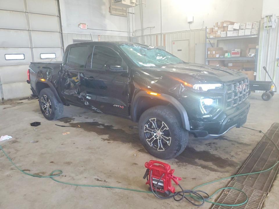 2023 GMC Canyon AT4