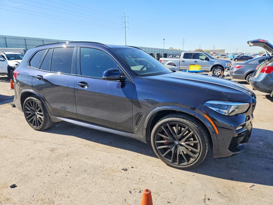 2021 BMW X5 M50i