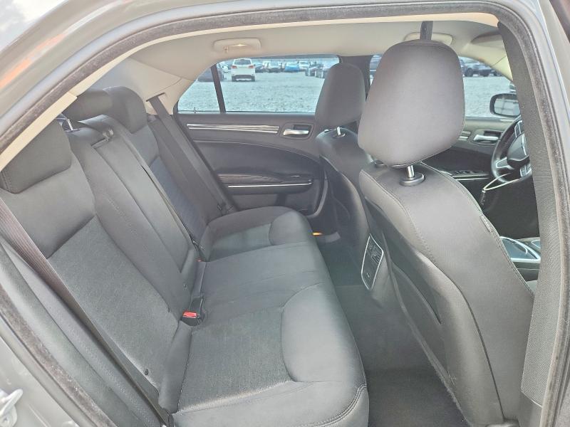 2018 Chrysler 300 Touring