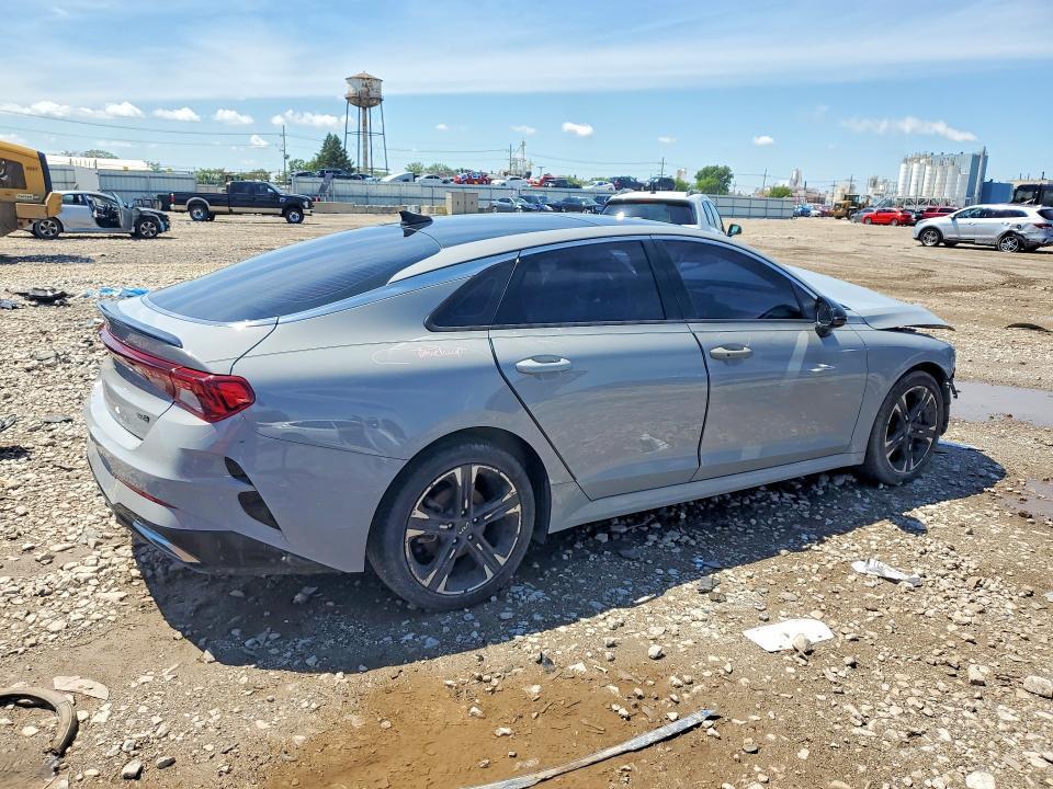 2022 KIA K5 gt Line