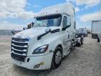 2019 Freightliner Cascadia 126 Semi Truck