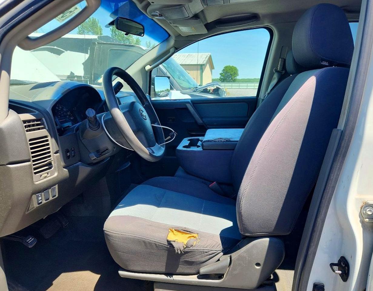2005 Nissan Titan XE
