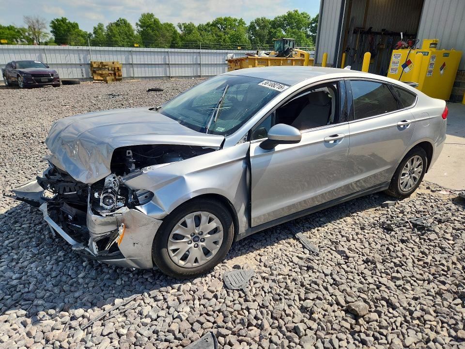 2020 Ford Fusion s