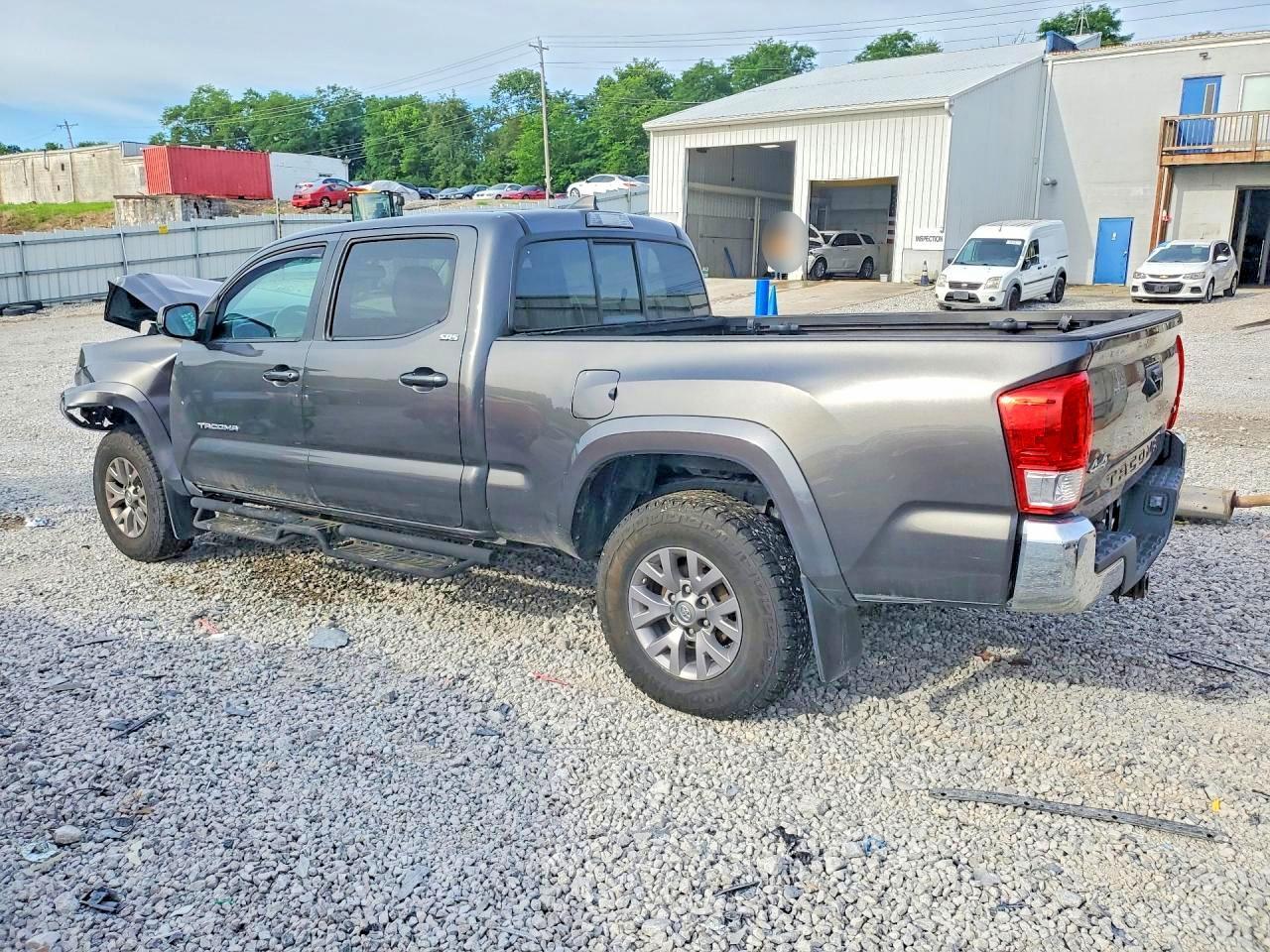 2017 Toyota Tacoma SR5 V6