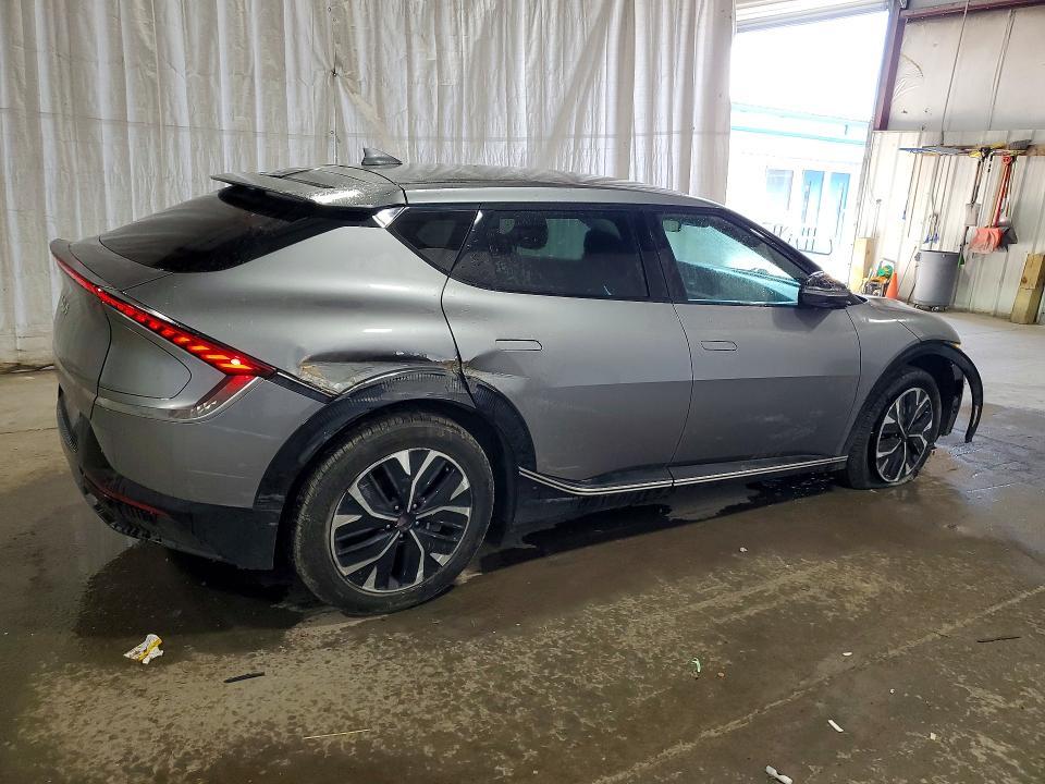 2024 KIA EV6 Wind