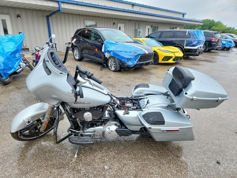 2015 Harley-Davidson Flhxs Street Glide Special