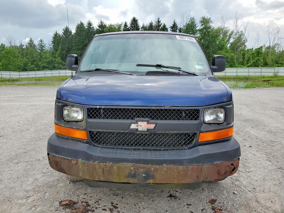 2004 Chevrolet Express G2500