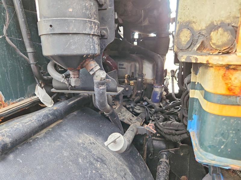 2015 Mack 600 Mru600