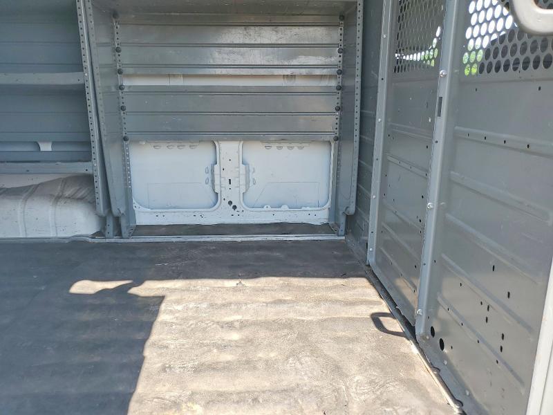 2018 Nissan NV 2500 HD S