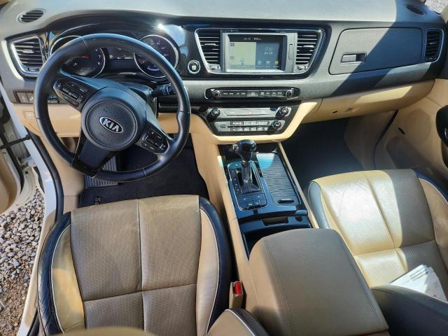 2016 KIA Sedona sx