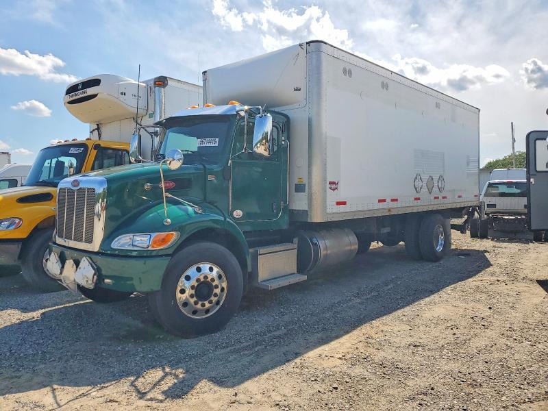 2021 Peterbilt 337