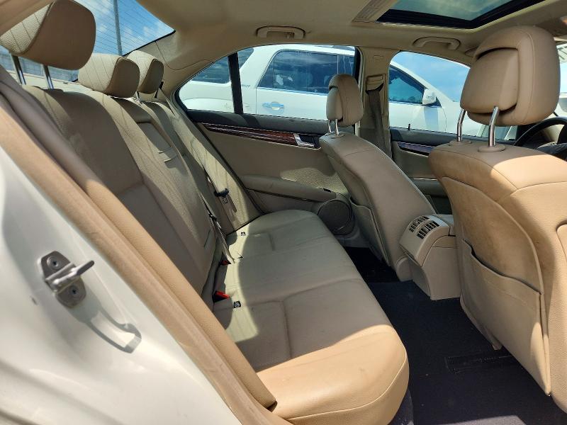 2011 Mercedes-Benz C300