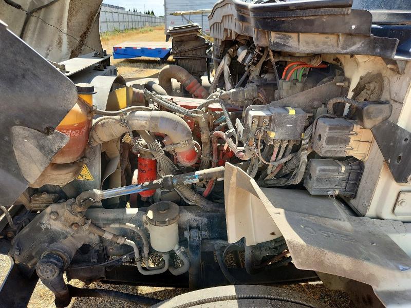 2016 International 4300 BOX Truck