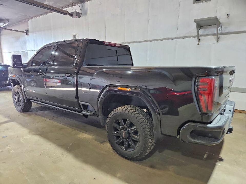 2024 GMC Sierra K2500 AT4