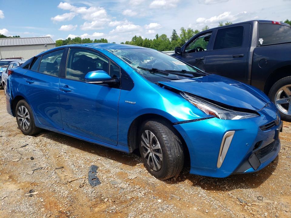 2019 Toyota Prius le Awd-e