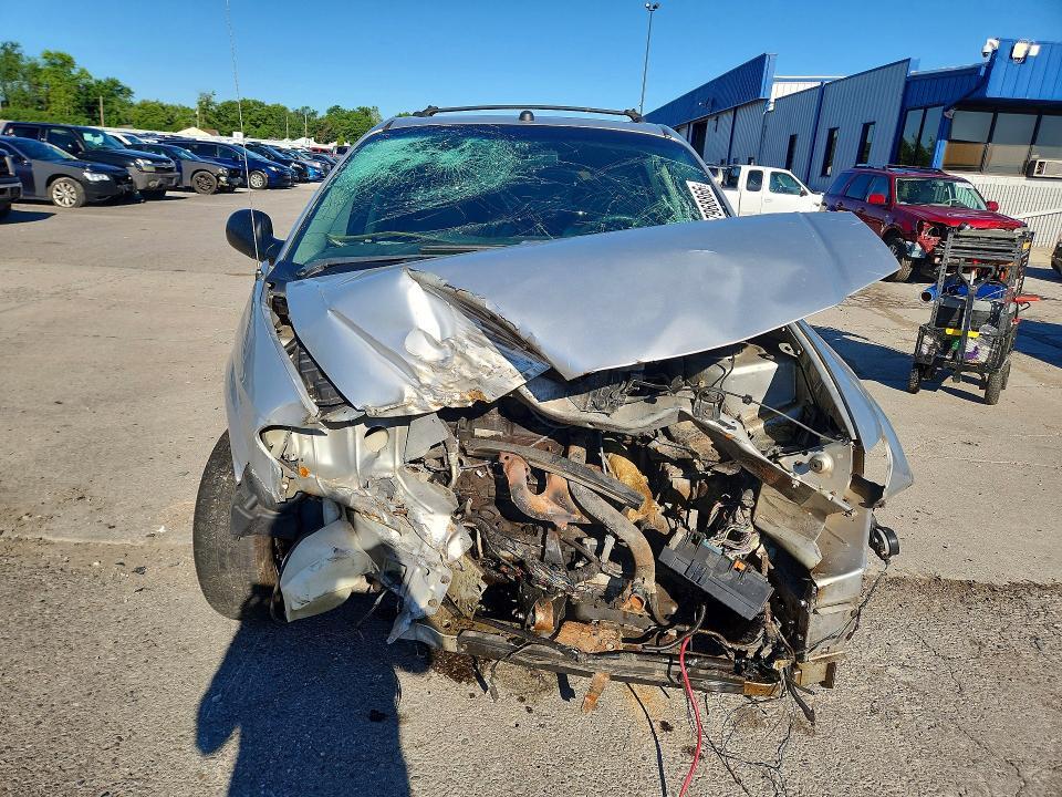 2005 Dodge Grand Caravan se